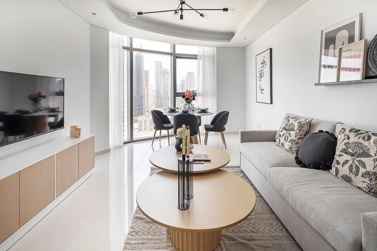 Frank Porter - Paramount Midtown Apartment Dubai